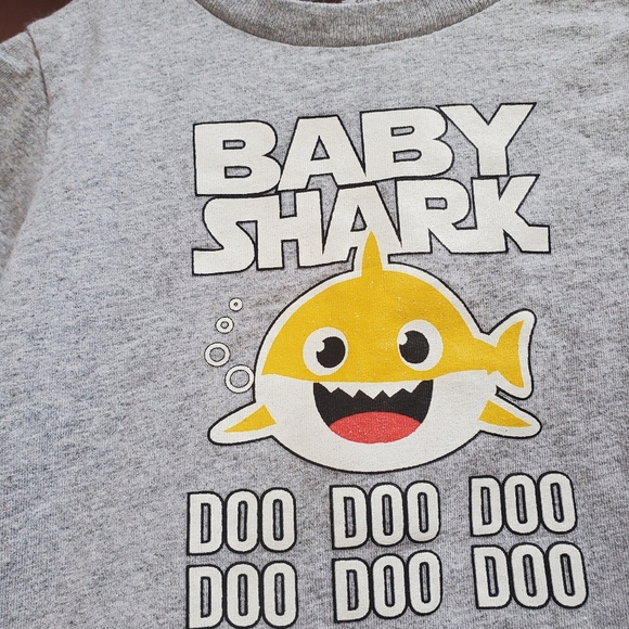 Daddy Shark & Baby Shark matching shirts Lg/Sz 3 - Picture 7 of 8